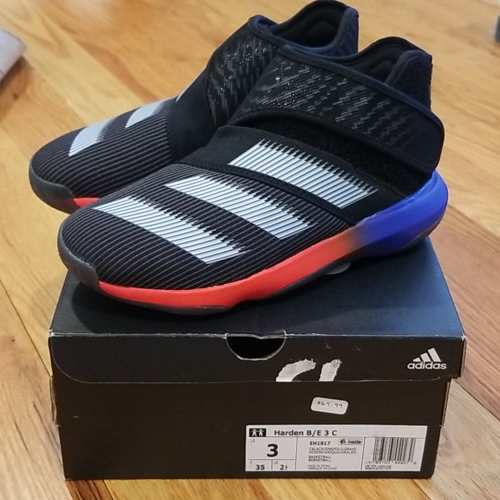 Adidas Boys Harden Basketball sneaker size 3